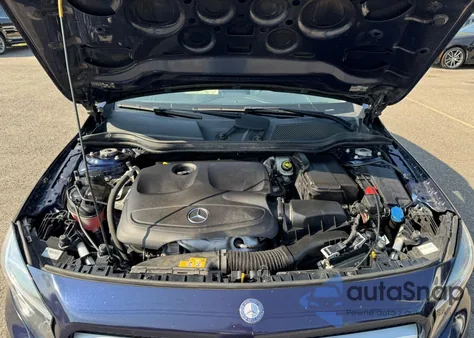 2017 Mercedes-Benz Gla 250 4Matic z USA, uszkodzony, nr VIN WDCTG4GB2HJ287820